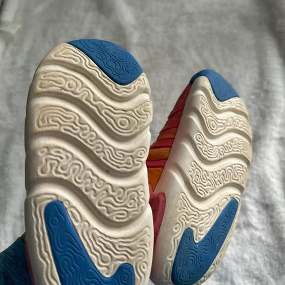 Nike toddler shoes size 9 - Picture 5 of 9